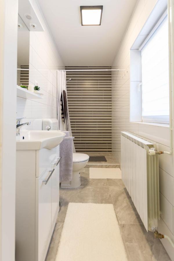 Apartmani Sun & Moon Bjelovar Esterno foto