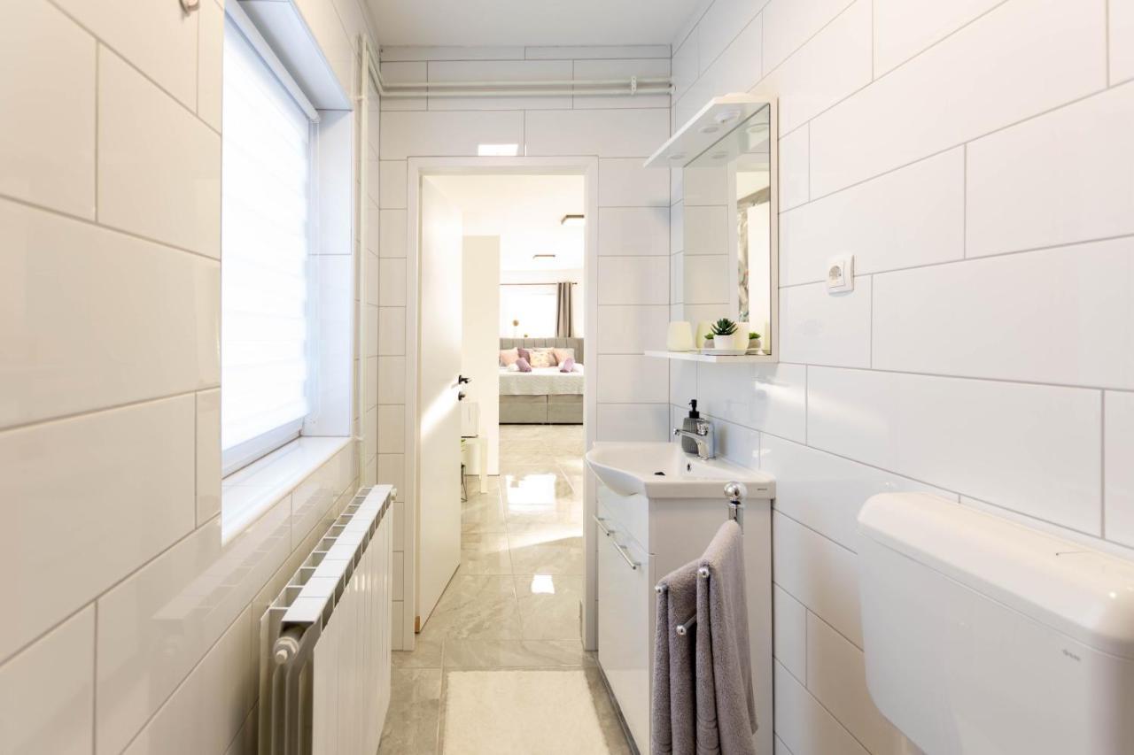 Apartmani Sun & Moon Bjelovar Esterno foto