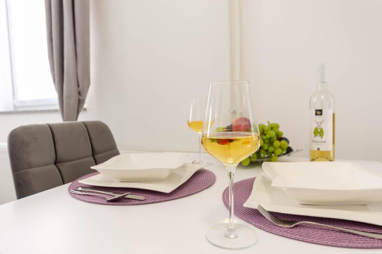 Apartmani Sun & Moon Bjelovar Esterno foto