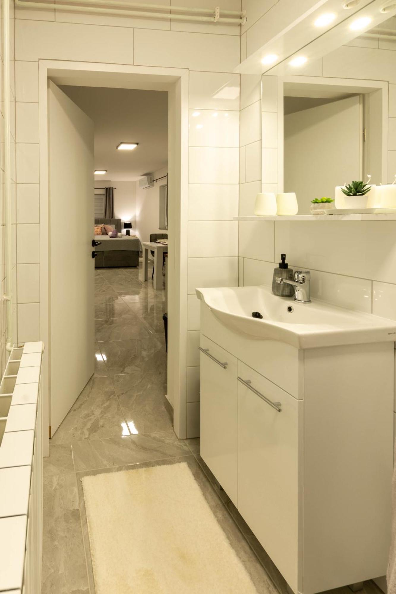 Apartmani Sun & Moon Bjelovar Esterno foto
